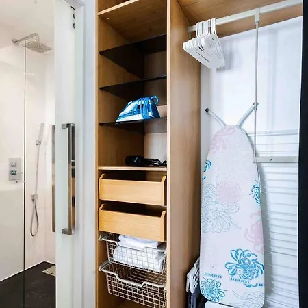 Appartement Promo! Spacious Apt In The Famous Latin Quarter! Parijs